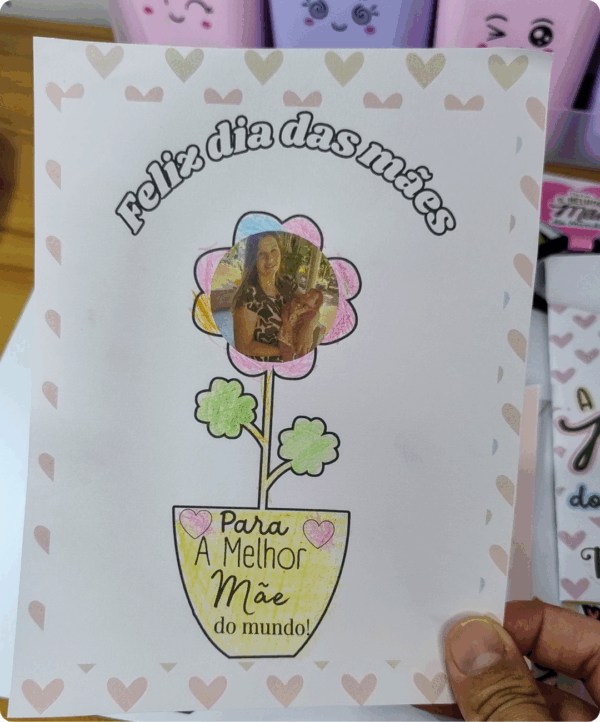 "Cartões para Colorir Dia das Mães" "Cartões flor para Colorir Dia das Mães" "Cartão Dia das Mães" "Cartão flor Dia das Mães" "Cartões Dia das Mães" "Cartão para o Dia das Mães" "Cartões para o Dia das Mães" "Modelo de cartão Dia das Mães" "Ideias de cartão Dia das Mães" "Cartão Dia das Mães para imprimir" "Cartão Dia das Mães feito à mão" "Cartão Dia das Mães personalizado" "Lembrancinhas Dia das Mães escola" "Lembrancinhas Dia das Mães educação infantil" "Lembrancinhas Dia das Mães fáceis de fazere" "Lembrancinhas Dia das Mães criativas" "Lembrancinhas Dia das Mães alunos" "Lembrancinhas Dia das Mães baratas" "Lembrancinhas Dia das Mães com material reciclado" "Ideias lembrancinhas Dia das Mães escola" "Lembrancinhas Dia das Mães para imprimir" "Cartões Dia das Mães para imprimir" "Moldes lembrancinhas Dia das Mães para imprimir" "Tags Dia das Mães para imprimir" "Lembrancinhas Dia das Mães educação infantil para imprimir" "Lembrancinhas Dia das Mães fáceis para imprimir"